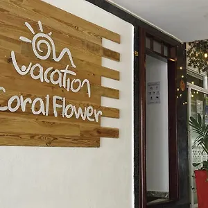 ** Hotel On Vacation Coral Flower Colombia